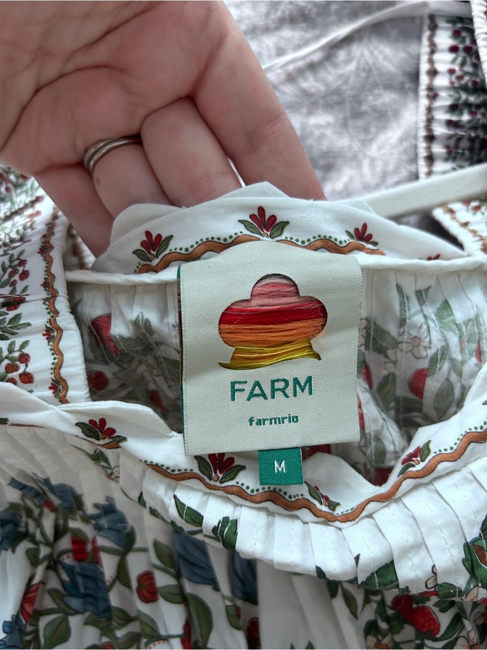 Farm Rio smocked top - Picture 3 of 4